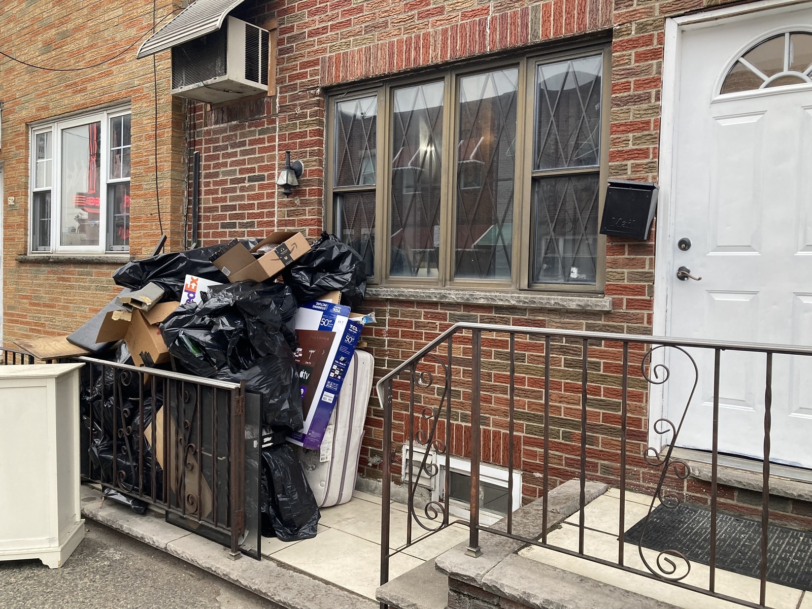 Photographic documentation of the work as submitted to the city's 311 record.