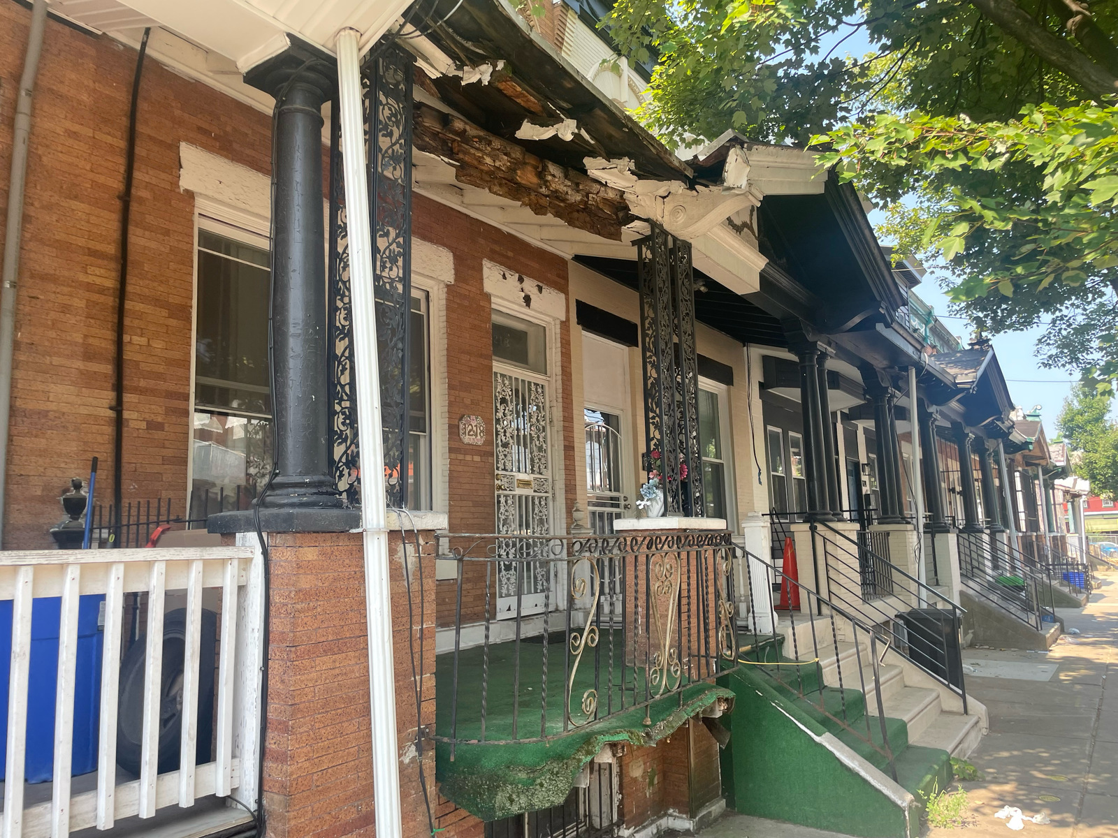 Photographic documentation of the work as submitted to the city's 311 record.