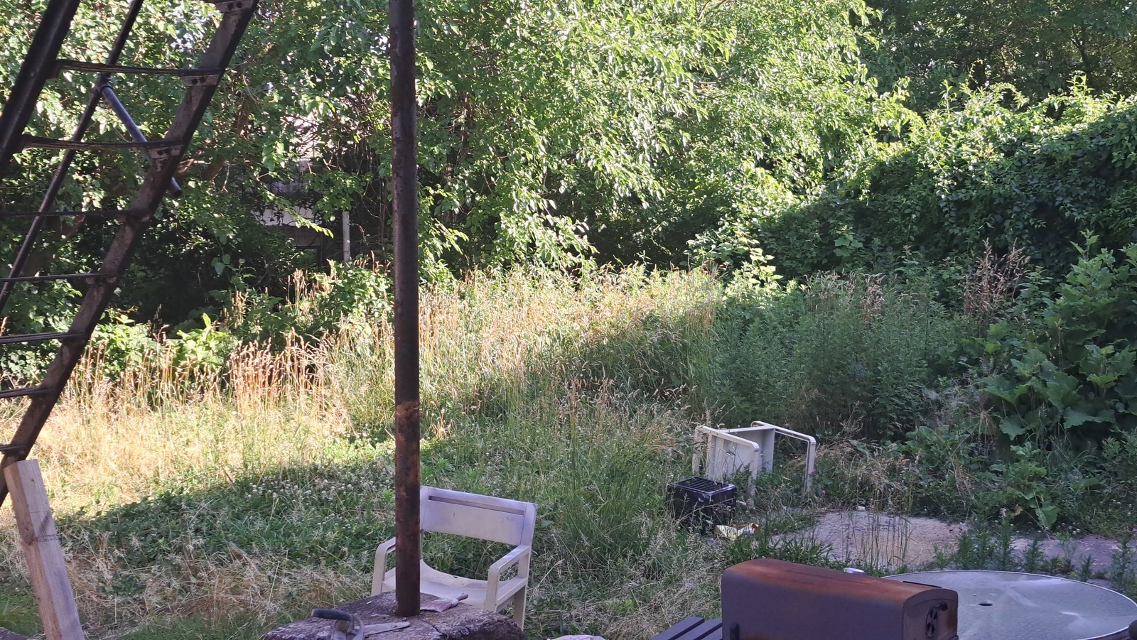 Photographic documentation of the work as submitted to the city's 311 record.