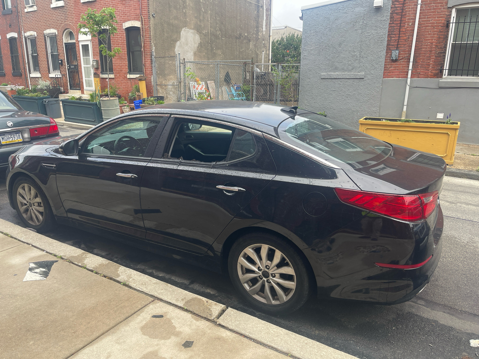 Photographic documentation of the work as submitted to the city's 311 record.