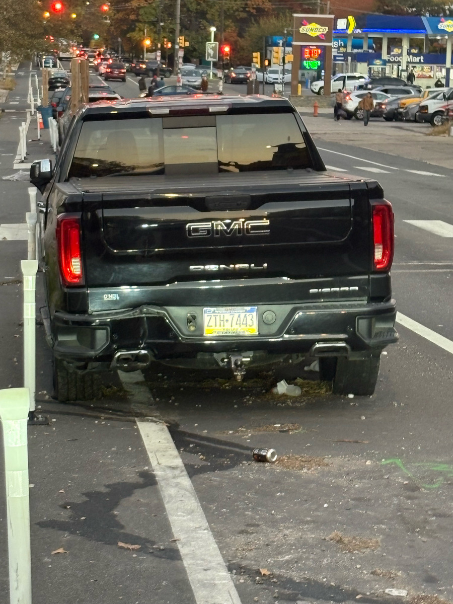 Photographic documentation of the work as submitted to the city's 311 record.