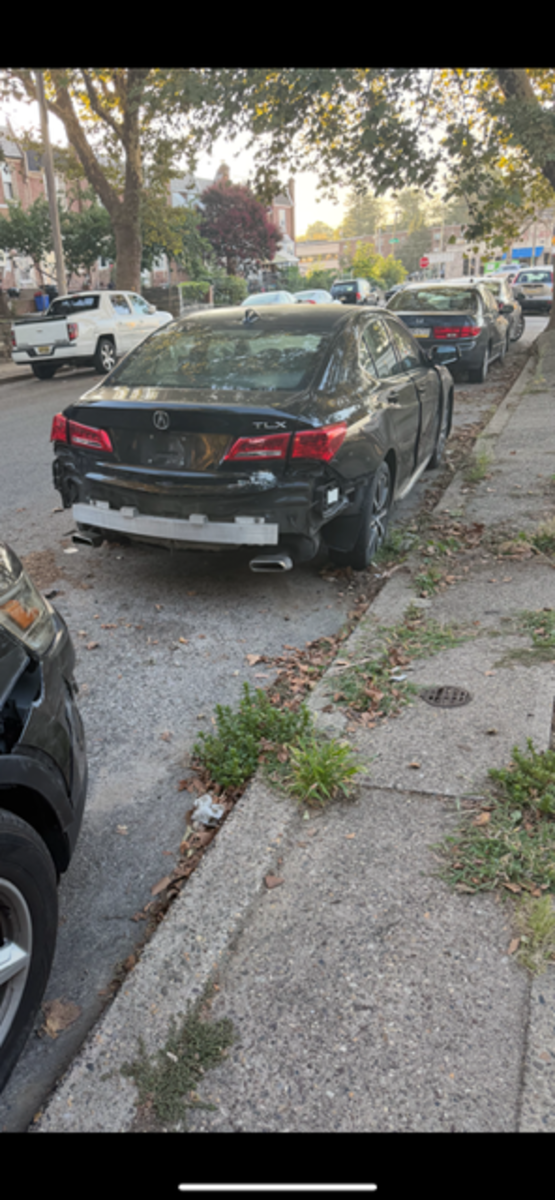 Photographic documentation of the work as submitted to the city's 311 record.
