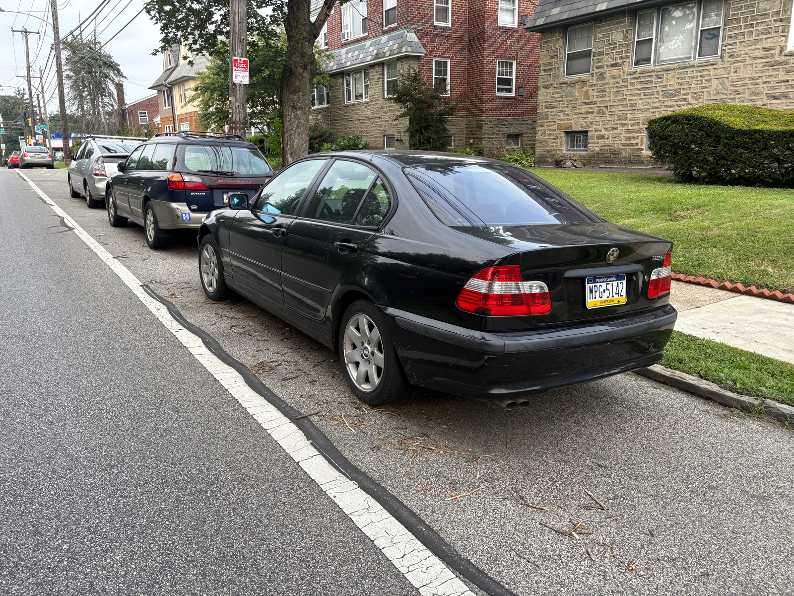 Photographic documentation of the work as submitted to the city's 311 record.