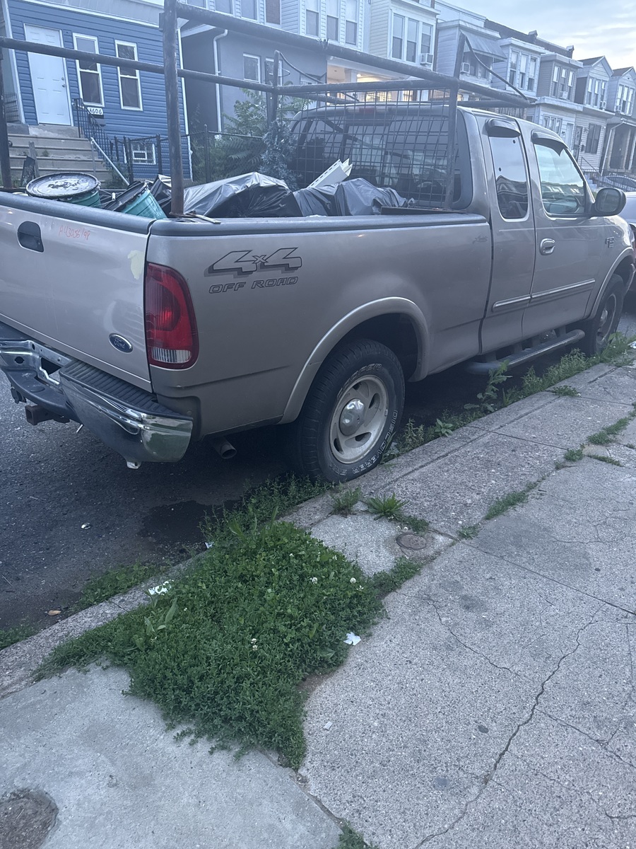 Photographic documentation of the work as submitted to the city's 311 record.