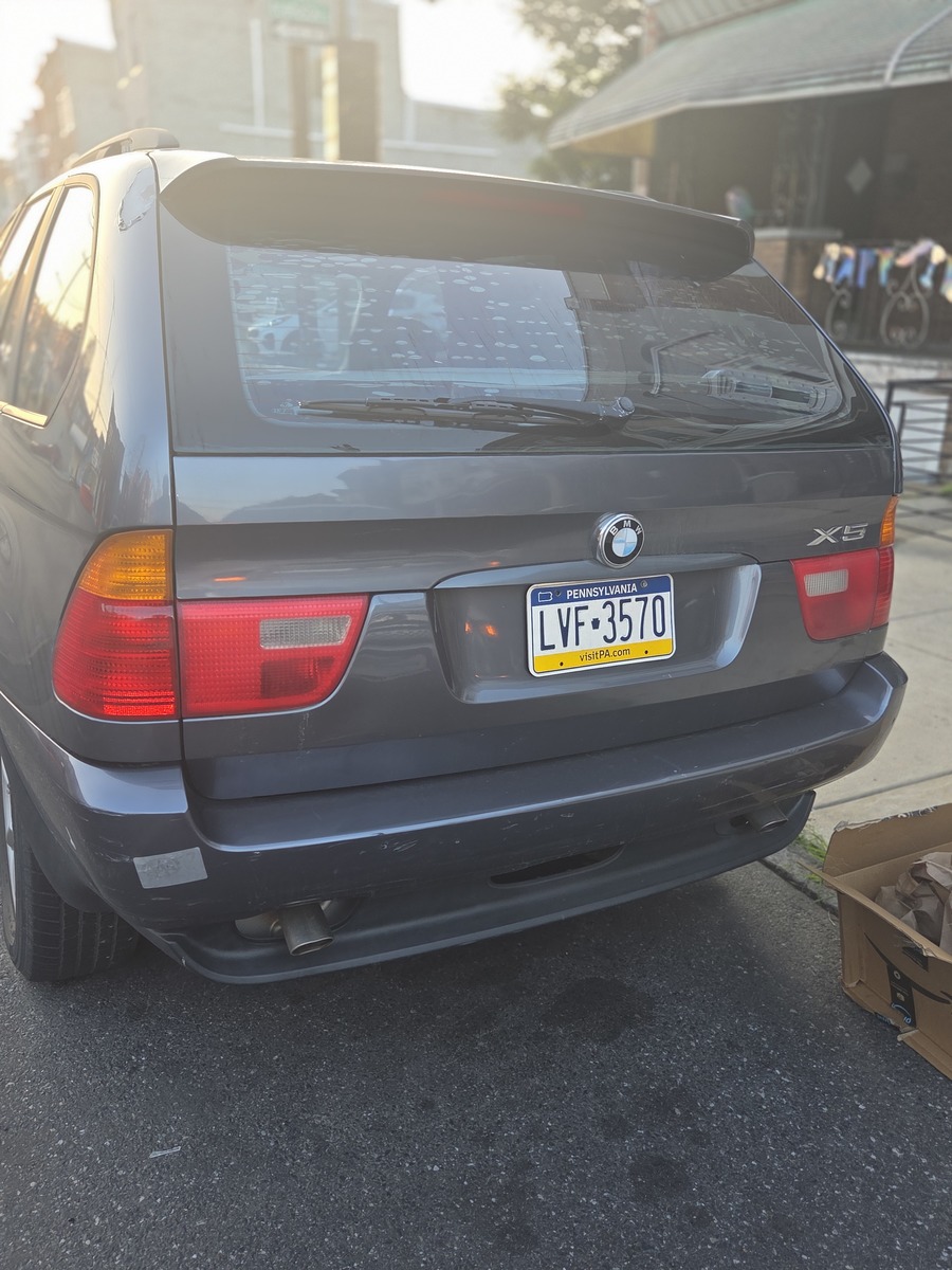 Photographic documentation of the work as submitted to the city's 311 record.
