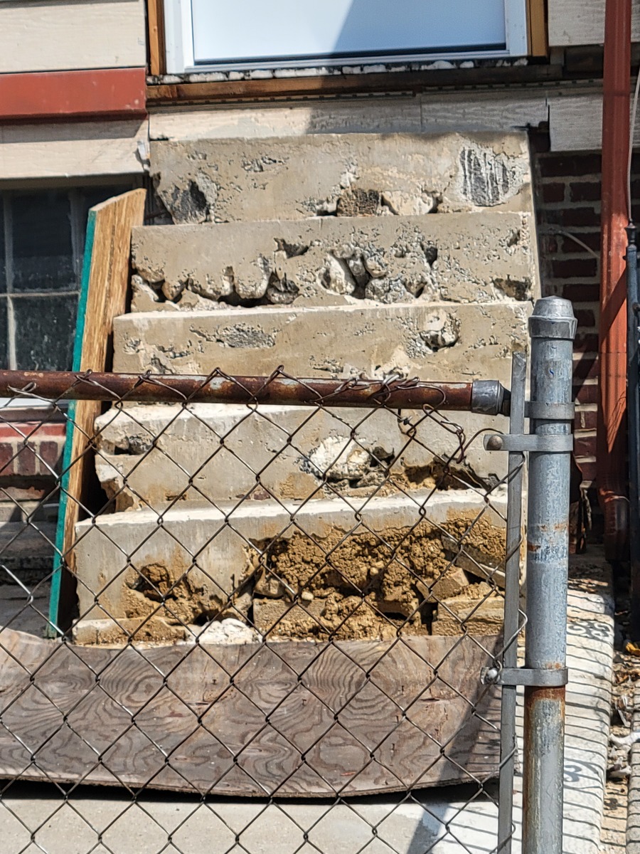 Photographic documentation of the work as submitted to the city's 311 record.