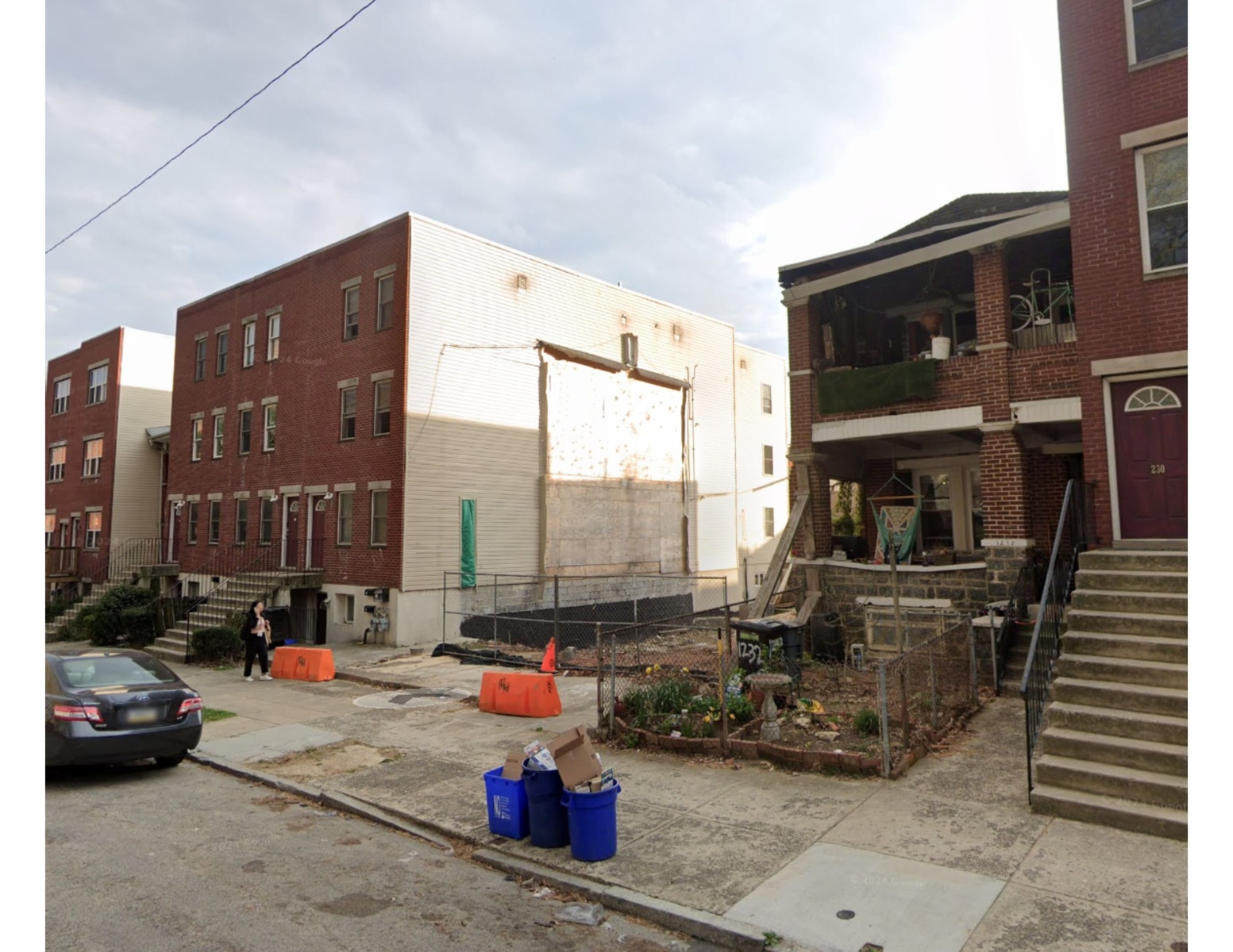 Photographic documentation of the work as submitted to the city's 311 record.