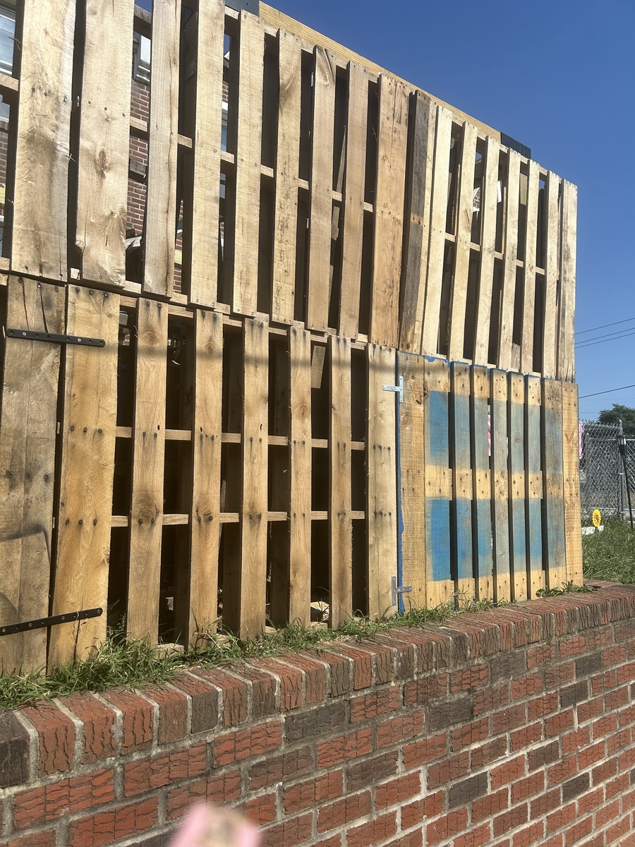 Photographic documentation of the work as submitted to the city's 311 record.