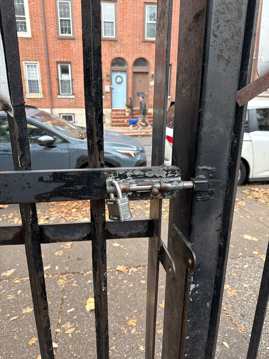 Photographic documentation of the work as submitted to the city's 311 record.