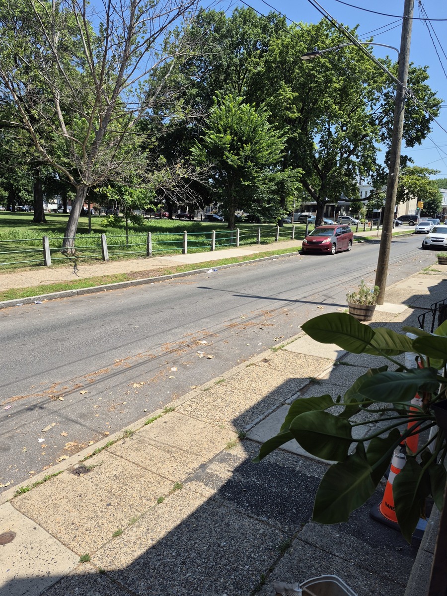 Photographic documentation of the work as submitted to the city's 311 record.