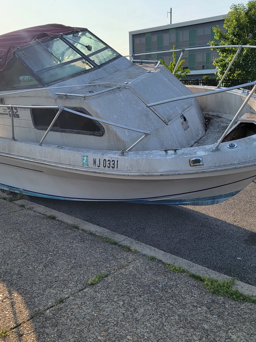 Photographic documentation of the work as submitted to the city's 311 record.