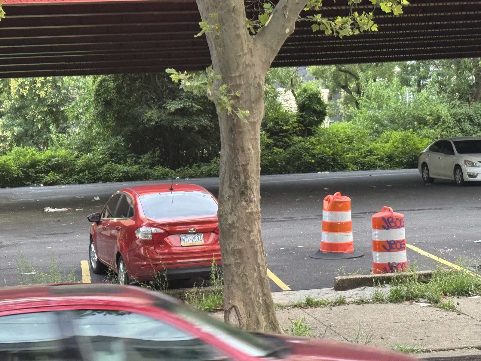 Photographic documentation of the work as submitted to the city's 311 record.