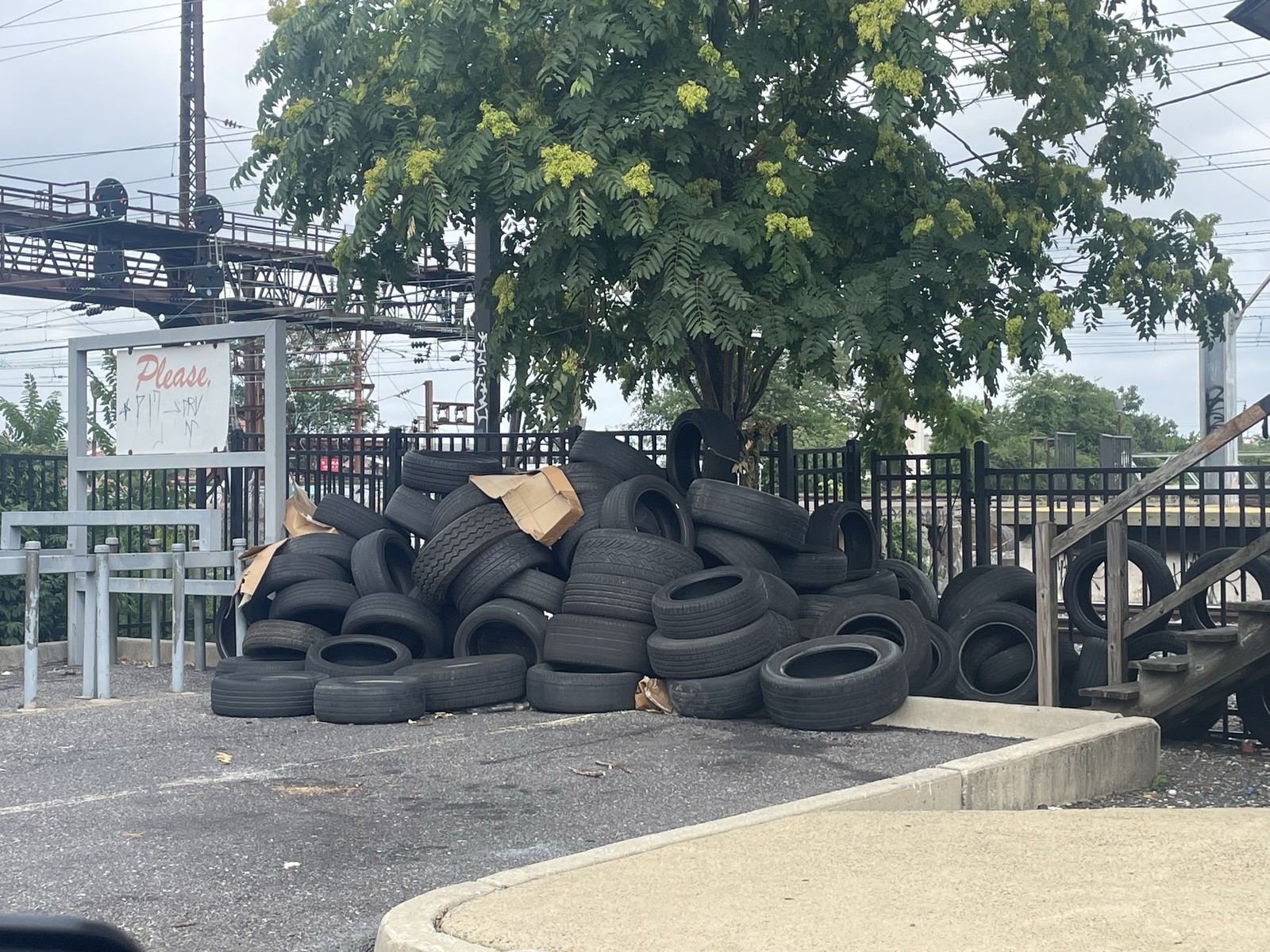 Photographic documentation of the work as submitted to the city's 311 record.