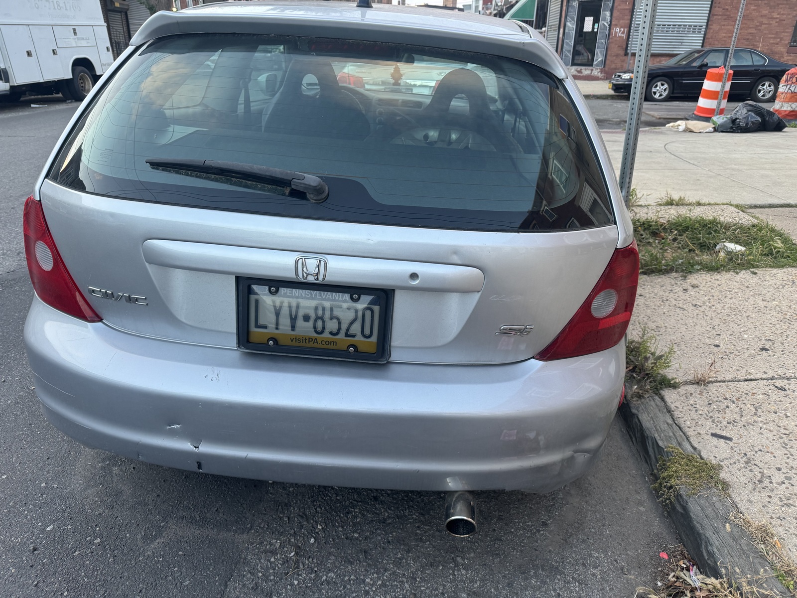 Photographic documentation of the work as submitted to the city's 311 record.