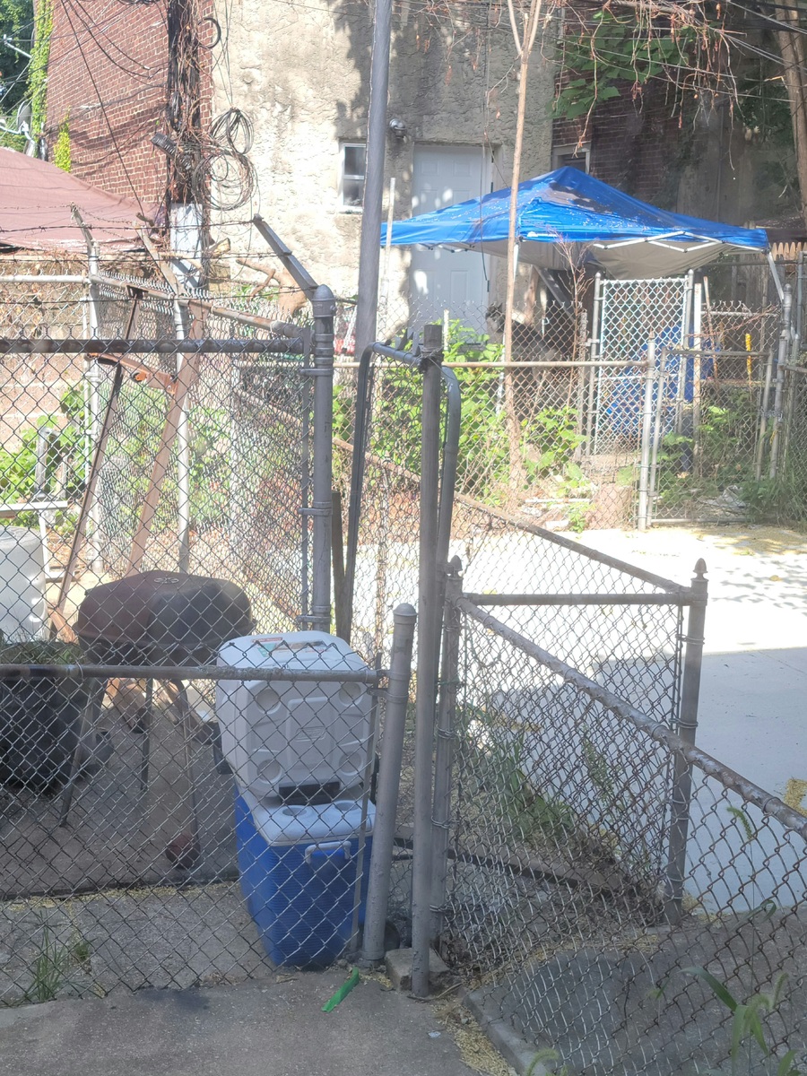 Photographic documentation of the work as submitted to the city's 311 record.