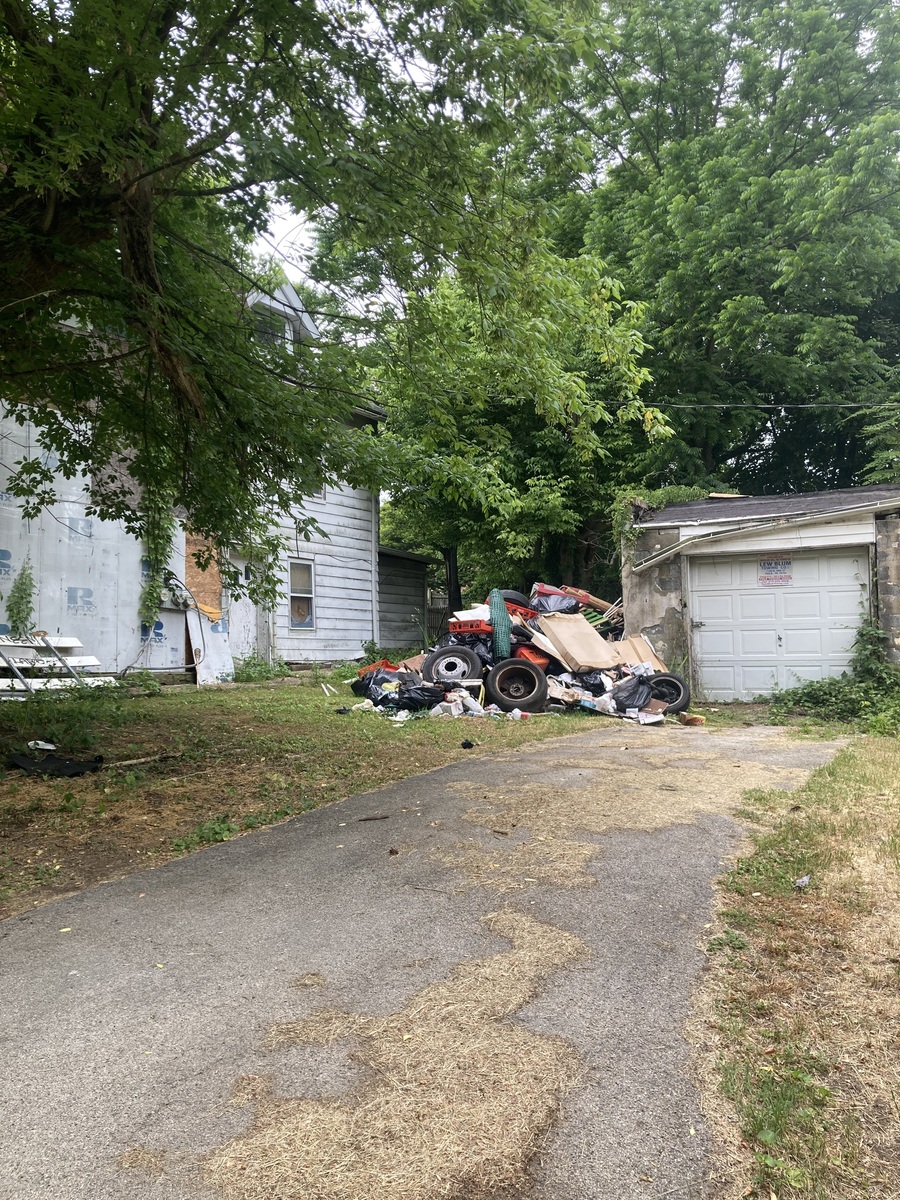 Photographic documentation of the work as submitted to the city's 311 record.
