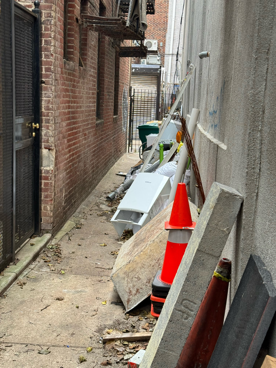 Photographic documentation of the work as submitted to the city's 311 record.