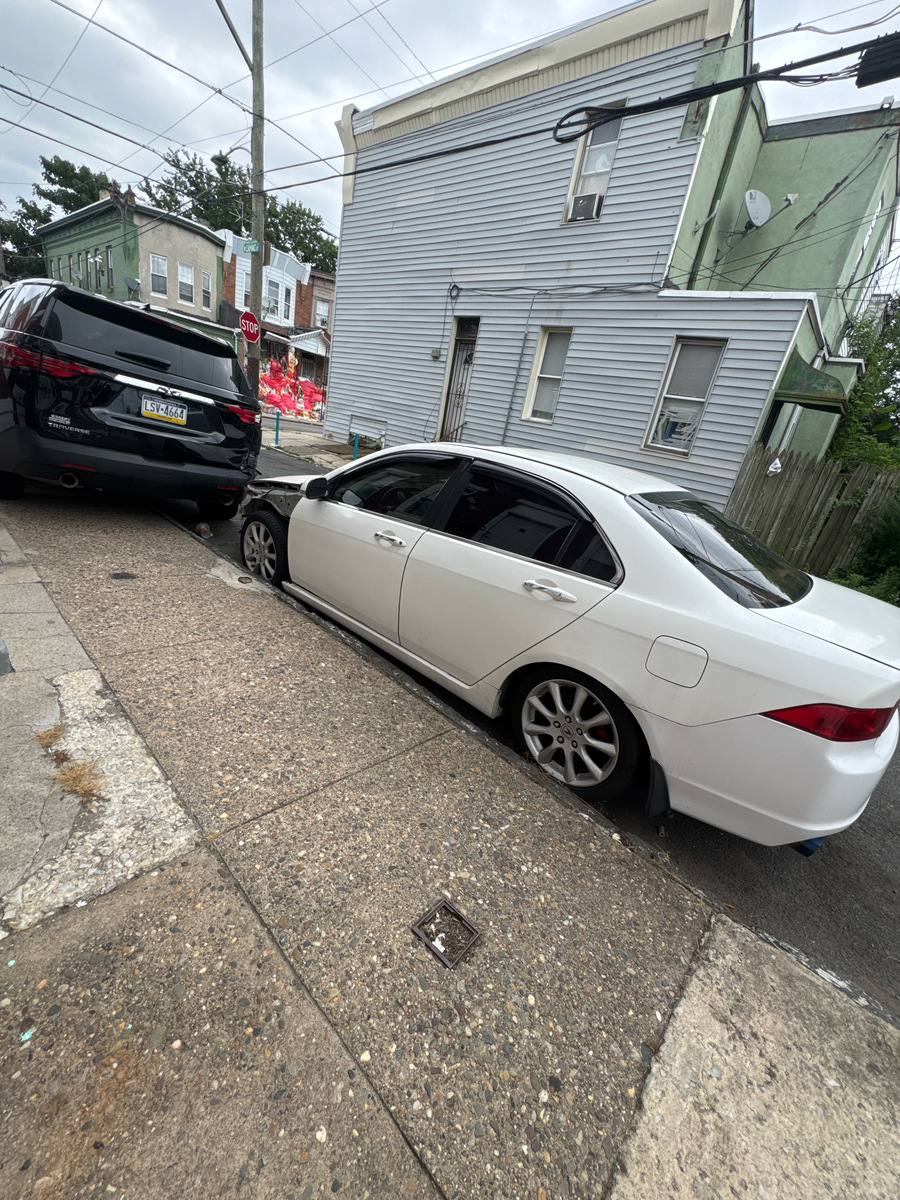 Photographic documentation of the work as submitted to the city's 311 record.