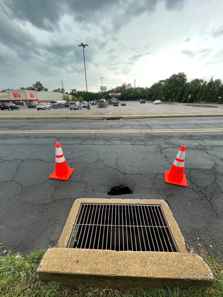 Photographic documentation of the work as submitted to the city's 311 record.