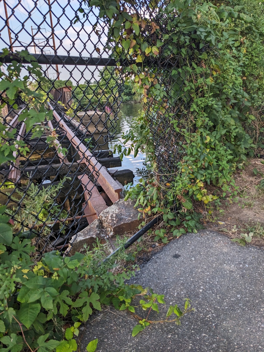 Photographic documentation of the work as submitted to the city's 311 record.