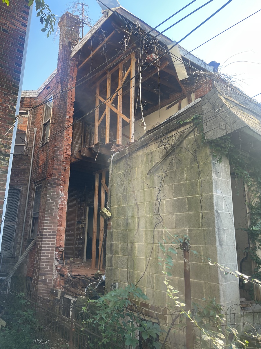Photographic documentation of the work as submitted to the city's 311 record.