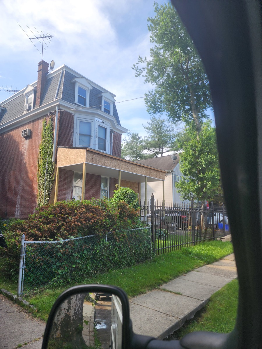 Photographic documentation of the work as submitted to the city's 311 record.