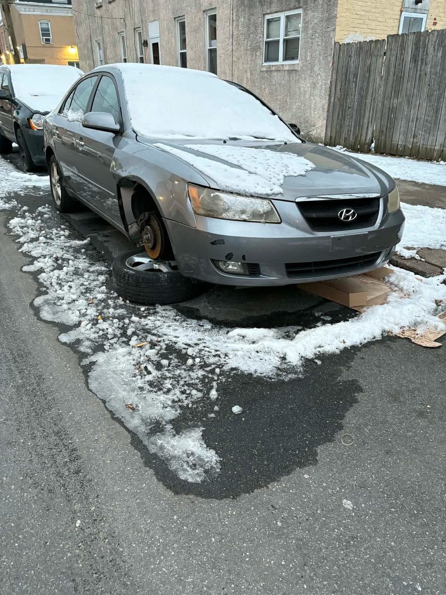 Photographic documentation of the work as submitted to the city's 311 record.