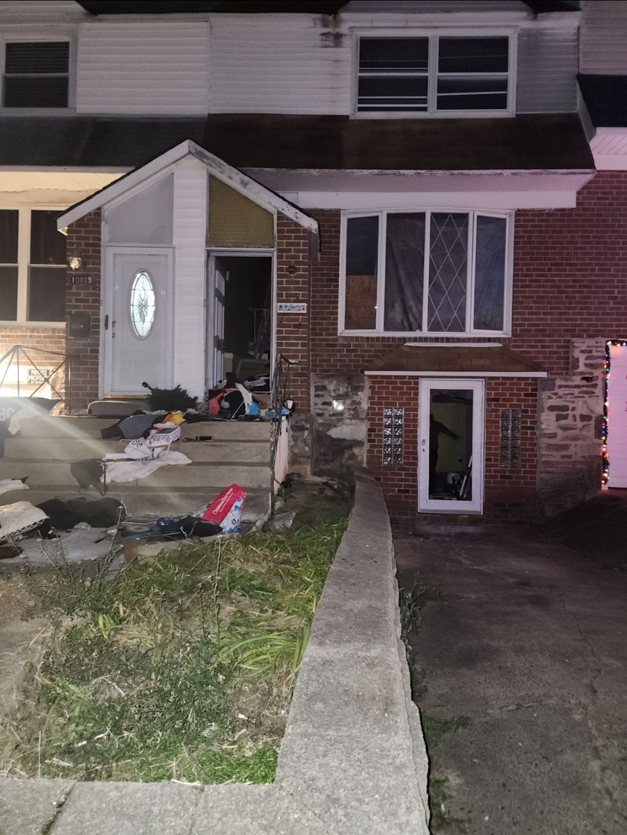 Photographic documentation of the work as submitted to the city's 311 record.
