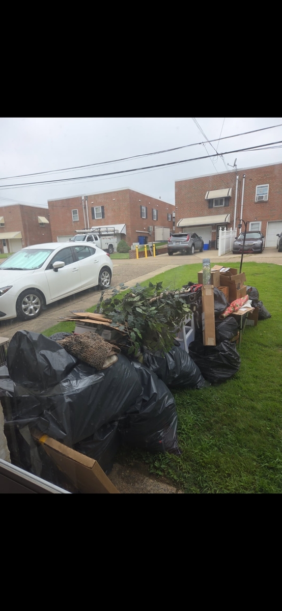 Photographic documentation of the work as submitted to the city's 311 record.