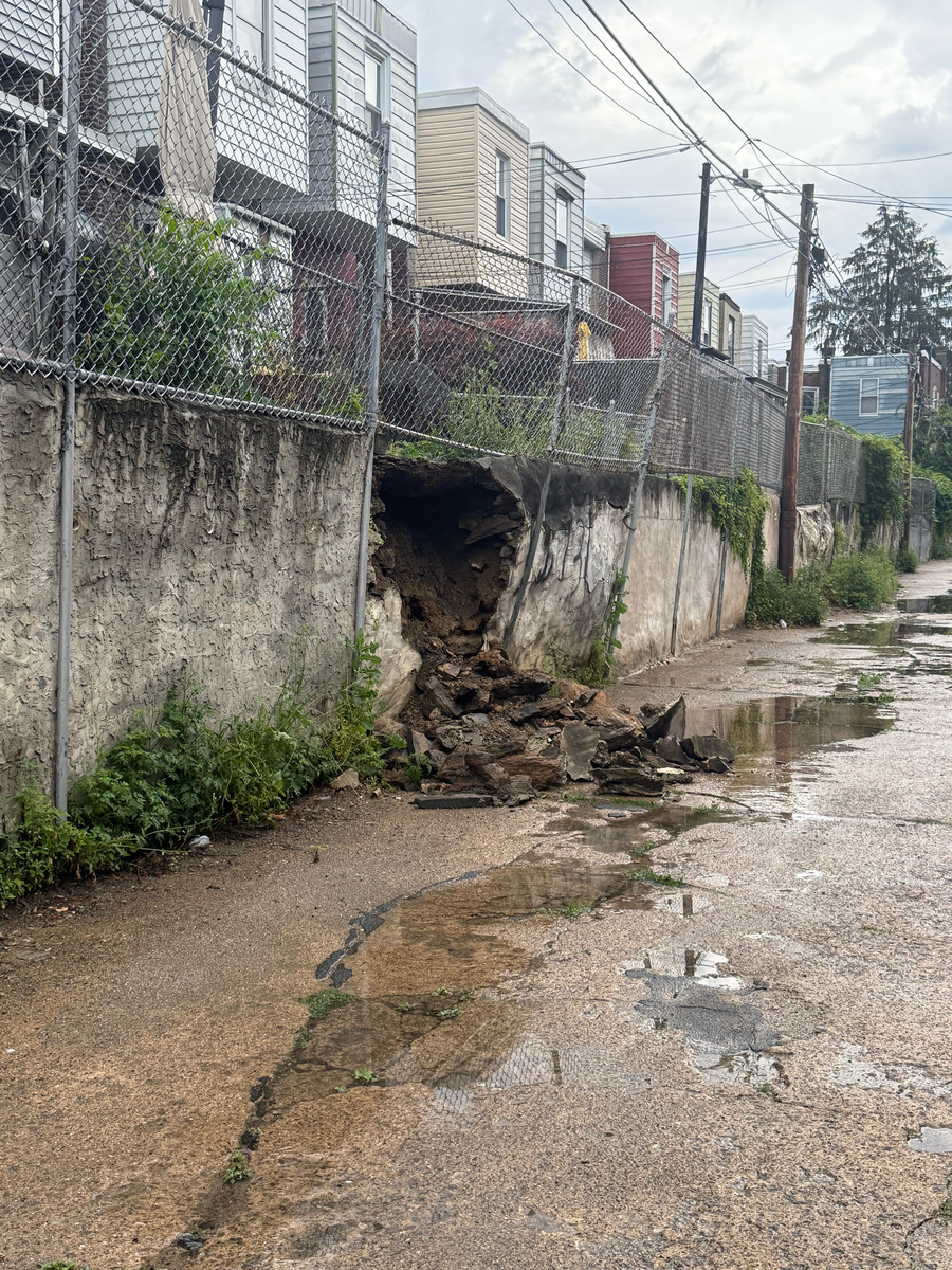 Photographic documentation of the work as submitted to the city's 311 record.