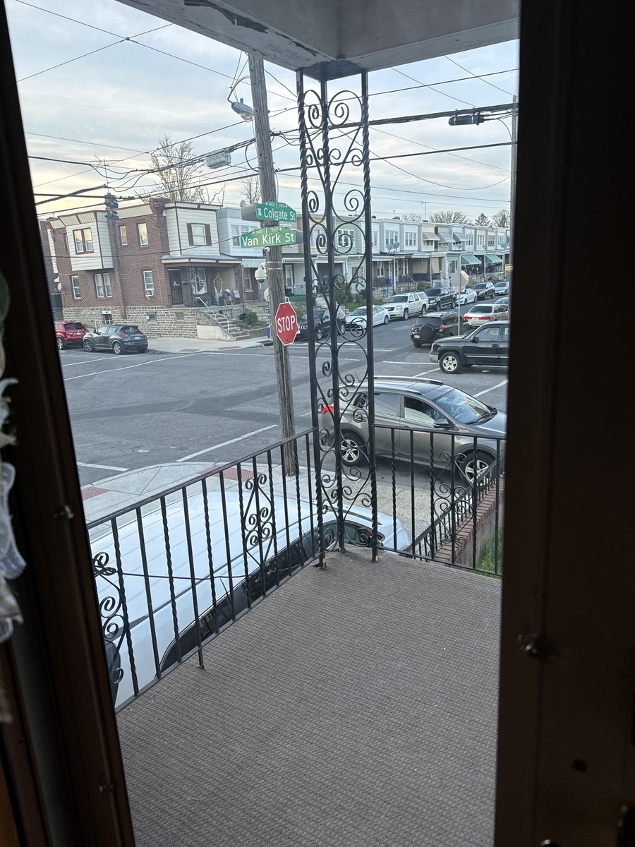 Photographic documentation of the work as submitted to the city's 311 record.