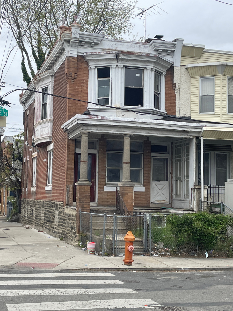 Photographic documentation of the work as submitted to the city's 311 record.