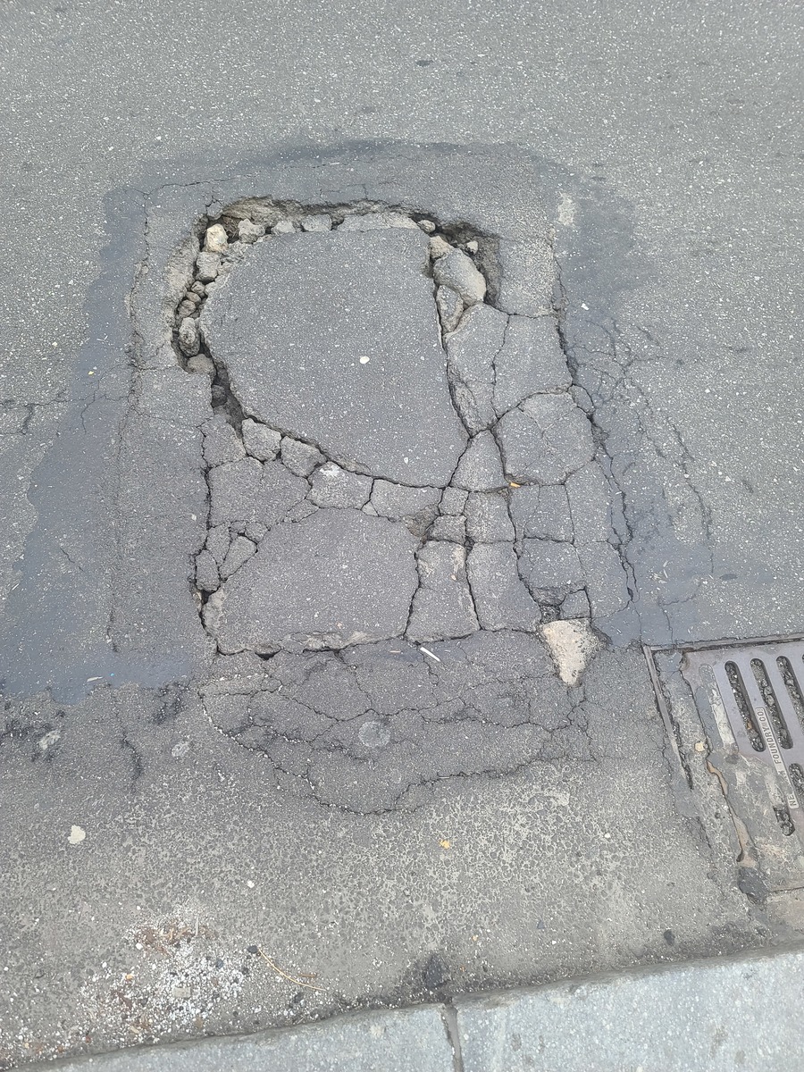 Photographic documentation of the work as submitted to the city's 311 record.