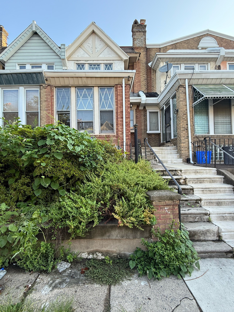 Photographic documentation of the work as submitted to the city's 311 record.