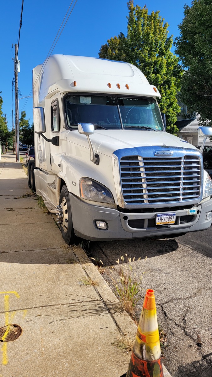 Photographic documentation of the work as submitted to the city's 311 record.