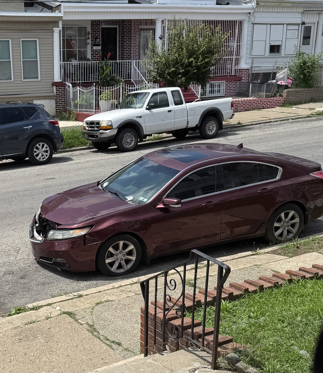 Photographic documentation of the work as submitted to the city's 311 record.