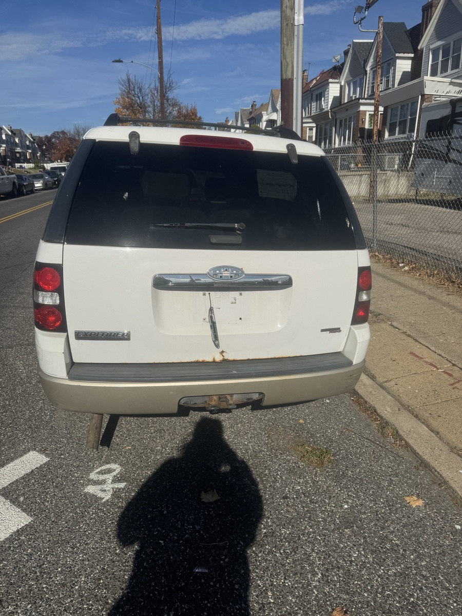 Photographic documentation of the work as submitted to the city's 311 record.