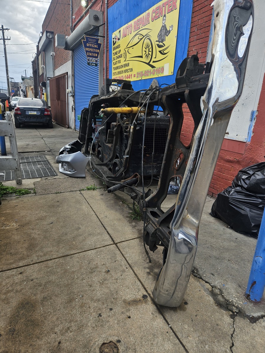 Photographic documentation of the work as submitted to the city's 311 record.