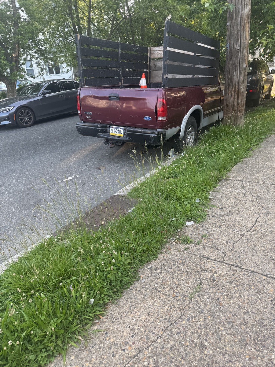 Photographic documentation of the work as submitted to the city's 311 record.