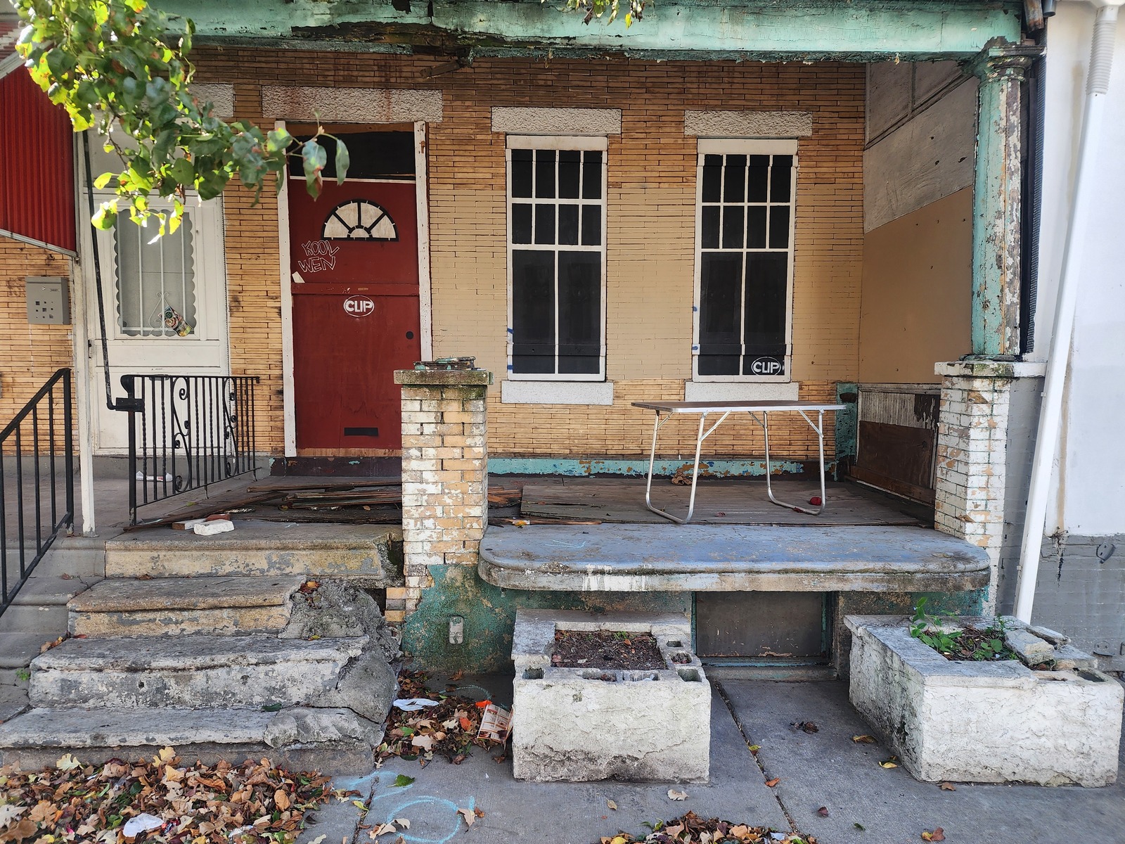 Photographic documentation of the work as submitted to the city's 311 record.