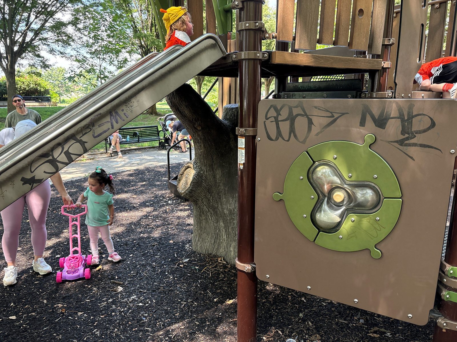 Photographic documentation of the work as submitted to the city's 311 record.