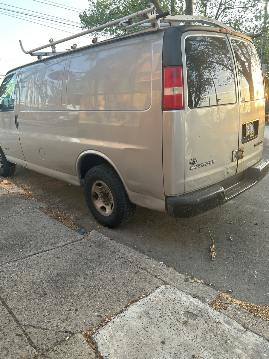 Photographic documentation of the work as submitted to the city's 311 record.