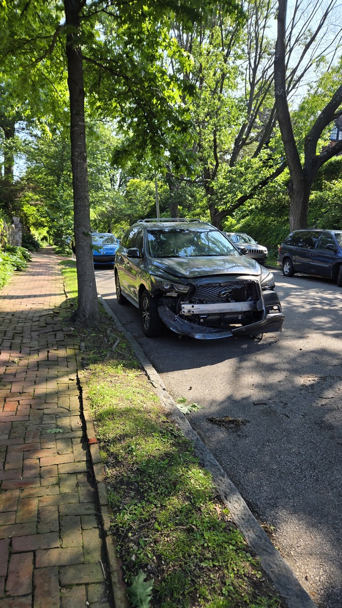 Photographic documentation of the work as submitted to the city's 311 record.