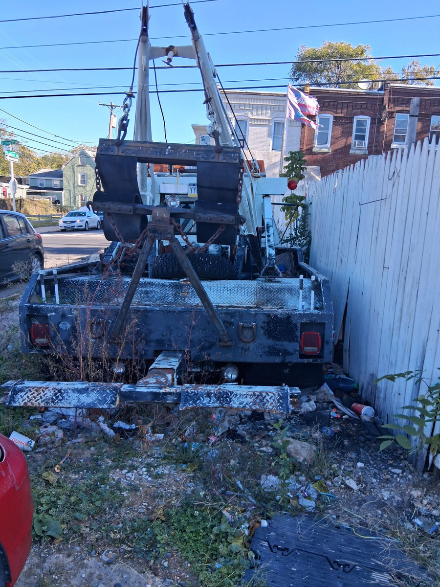 Photographic documentation of the work as submitted to the city's 311 record.