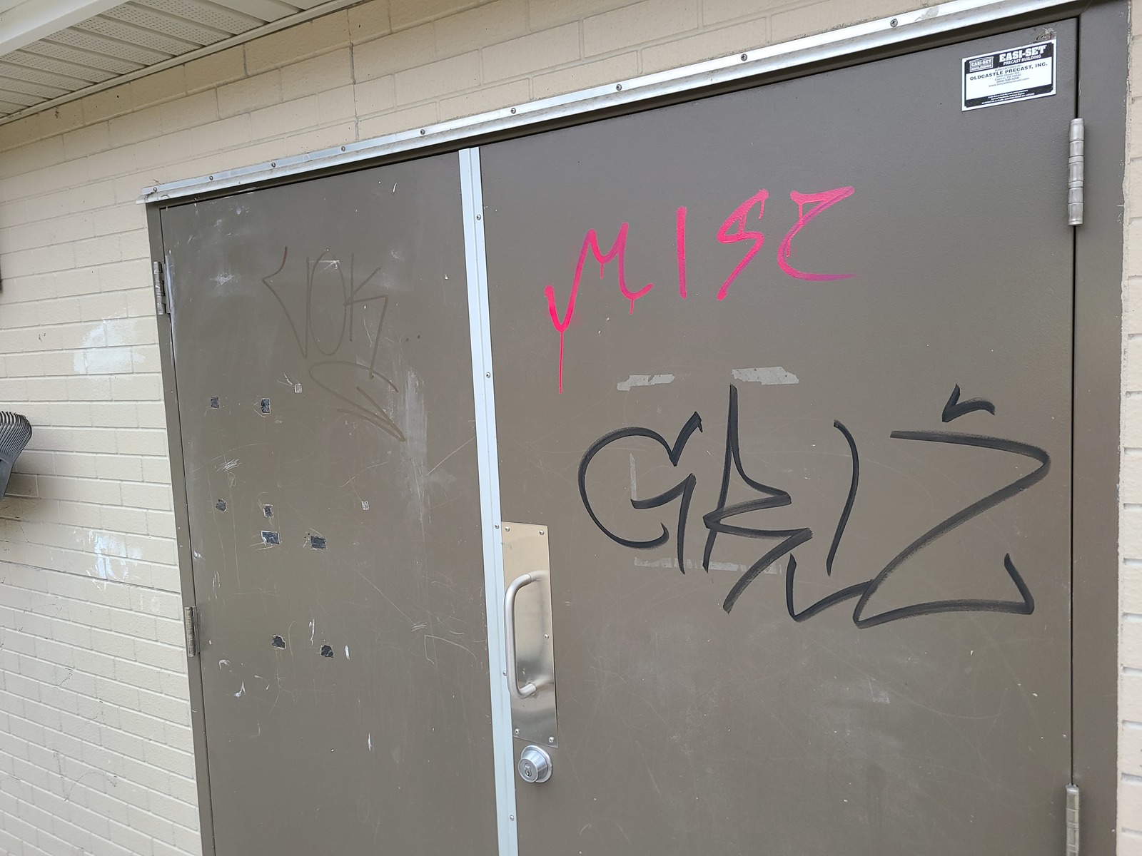Photographic documentation of the work as submitted to the city's 311 record.