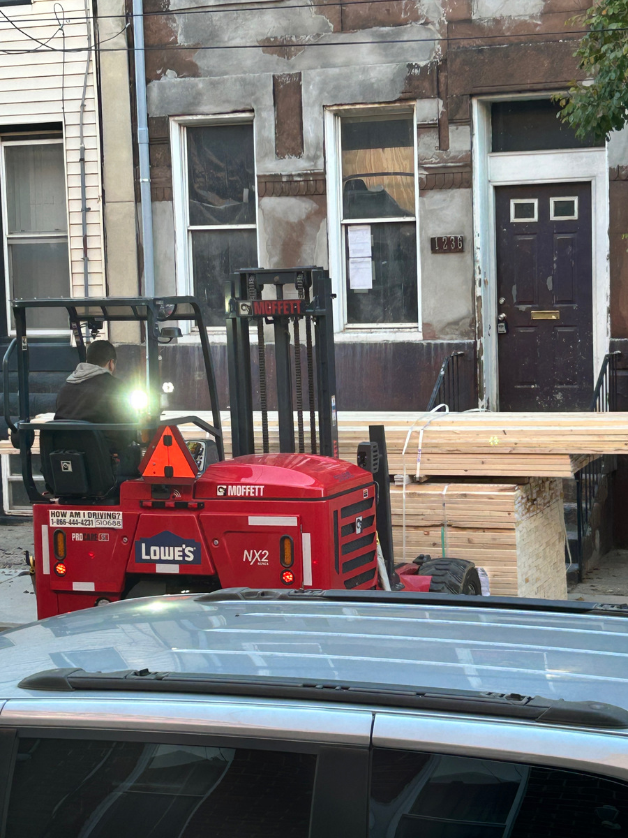 Photographic documentation of the work as submitted to the city's 311 record.