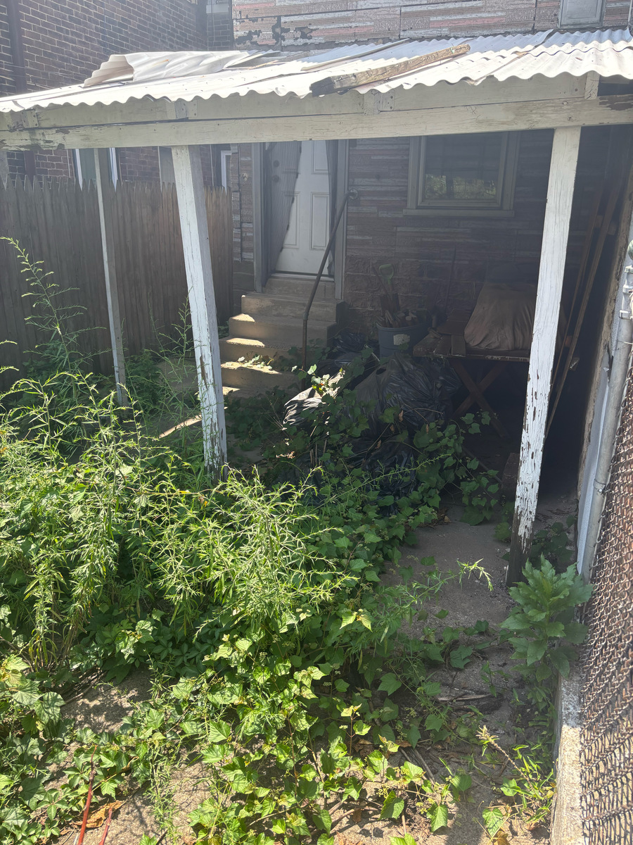 Photographic documentation of the work as submitted to the city's 311 record.