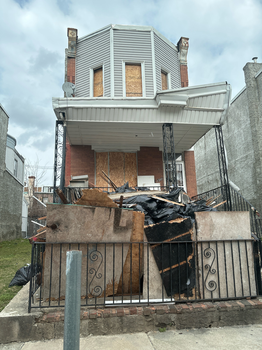 Photographic documentation of the work as submitted to the city's 311 record.