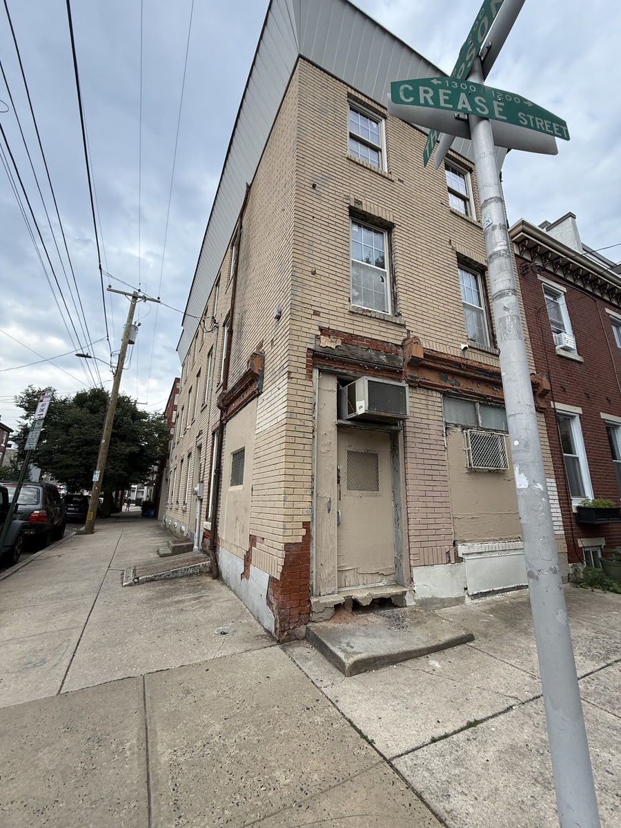 Photographic documentation of the work as submitted to the city's 311 record.