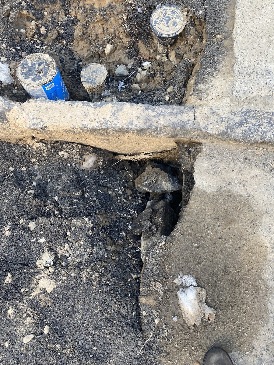 Photographic documentation of the work as submitted to the city's 311 record.